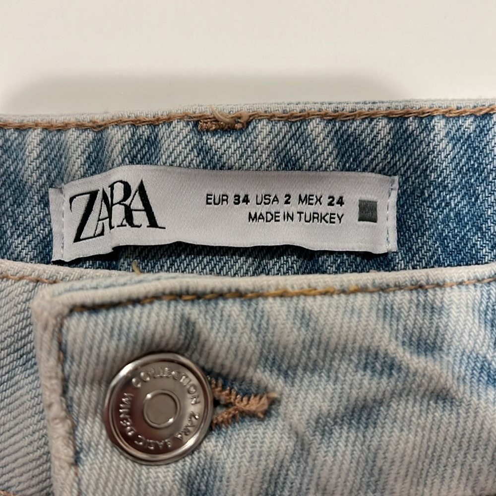 Used Zara Ripped Jean Shorts - Picture 3 of 5